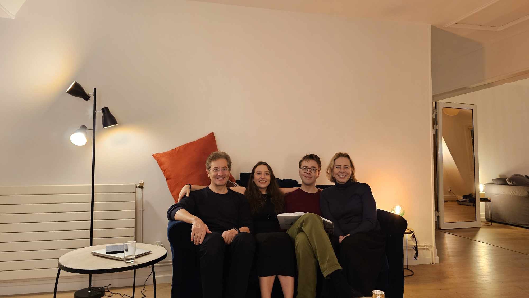 PHOTO FAMILY 2 (1).jpg