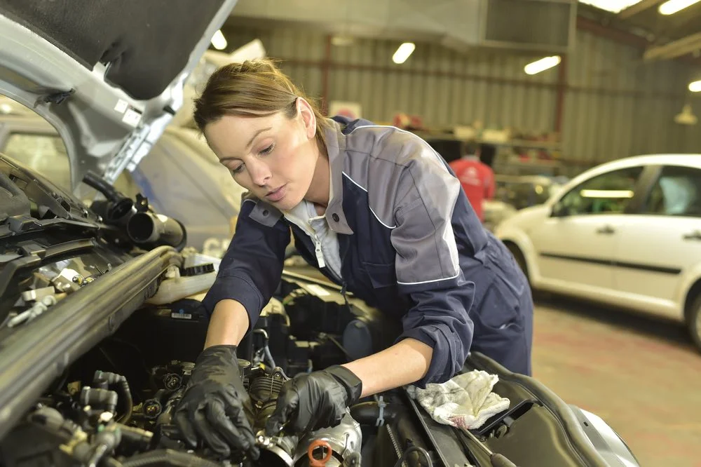 “My Top 5 Tips for Dealing with Hybrid Vehicles on the Service Drive” by Ted Ings