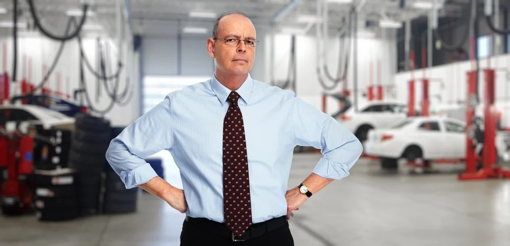 Why Service Managers Should Get Out of the Office and onto The Service Drive 