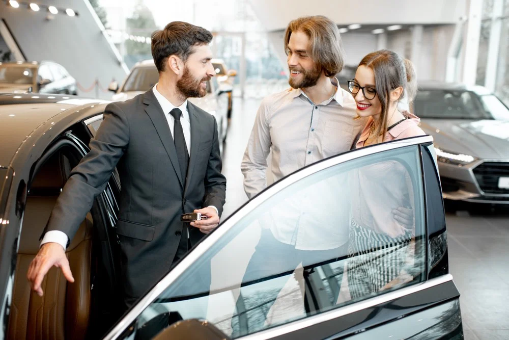 My Response to Automotive News ‘Wave Goodbye to Walk-Arounds’