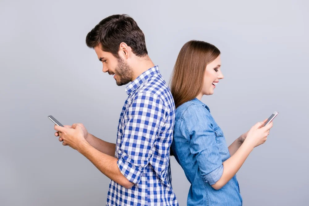 Communicate Effectively in Service with … Snapchat?