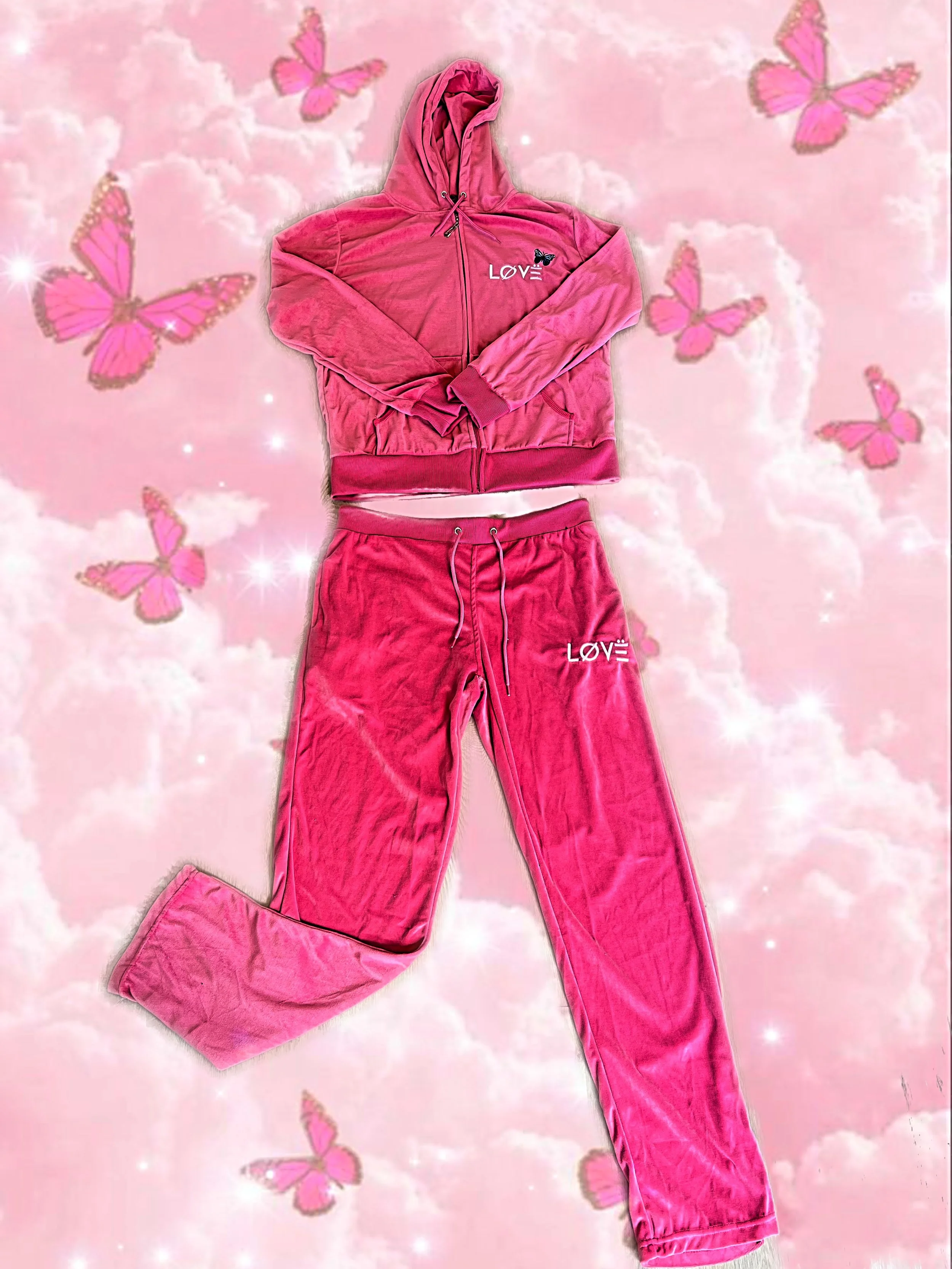Dark pink tracksuit with blue butterfly 🦋