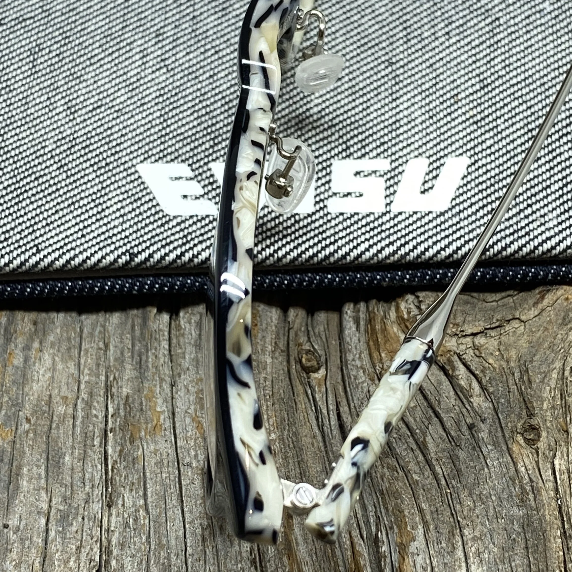 0D4F465F-F785-4158-A15F-0B0F94368EA9