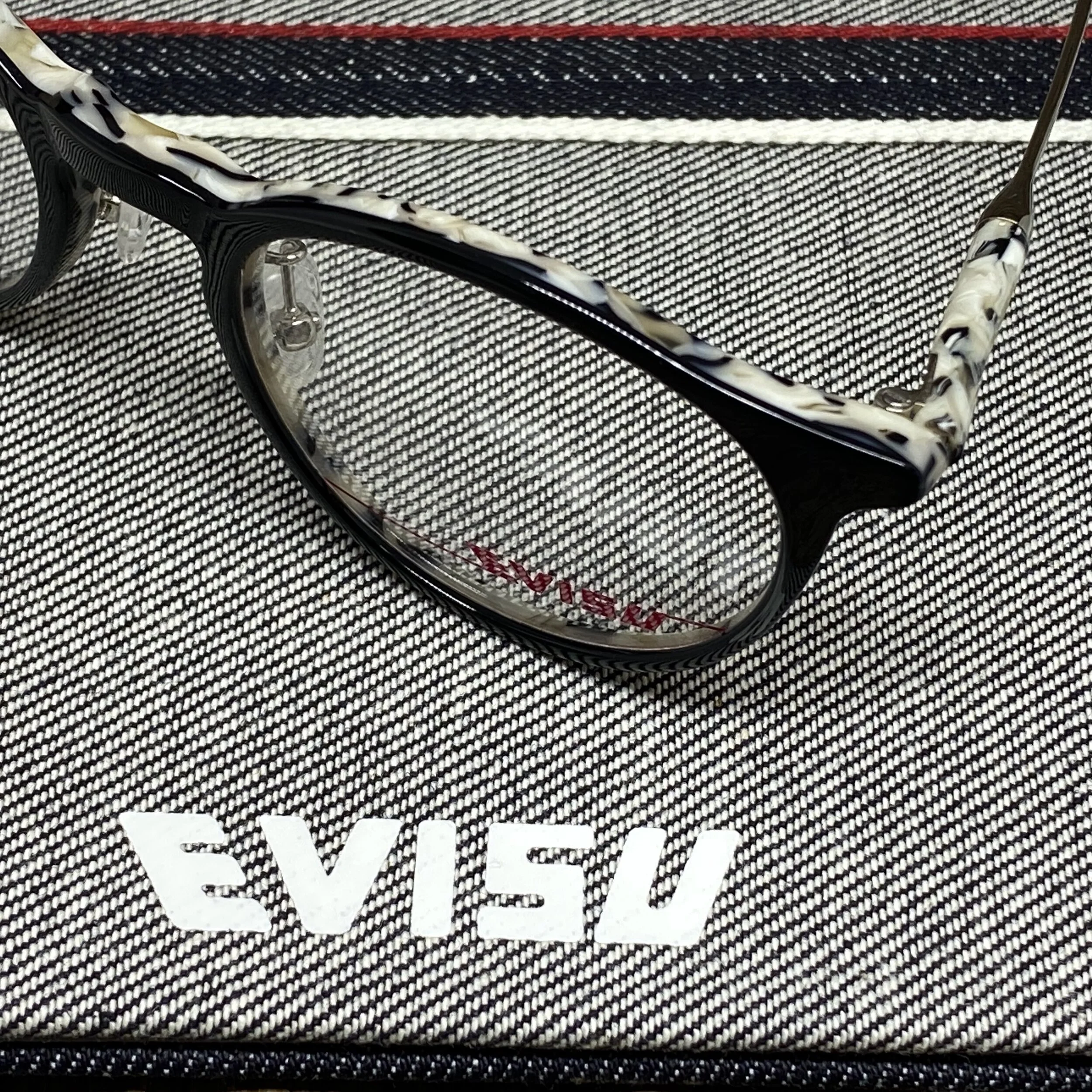 FBA18D17-68D7-4A1D-88CD-E3DA61F76A3E