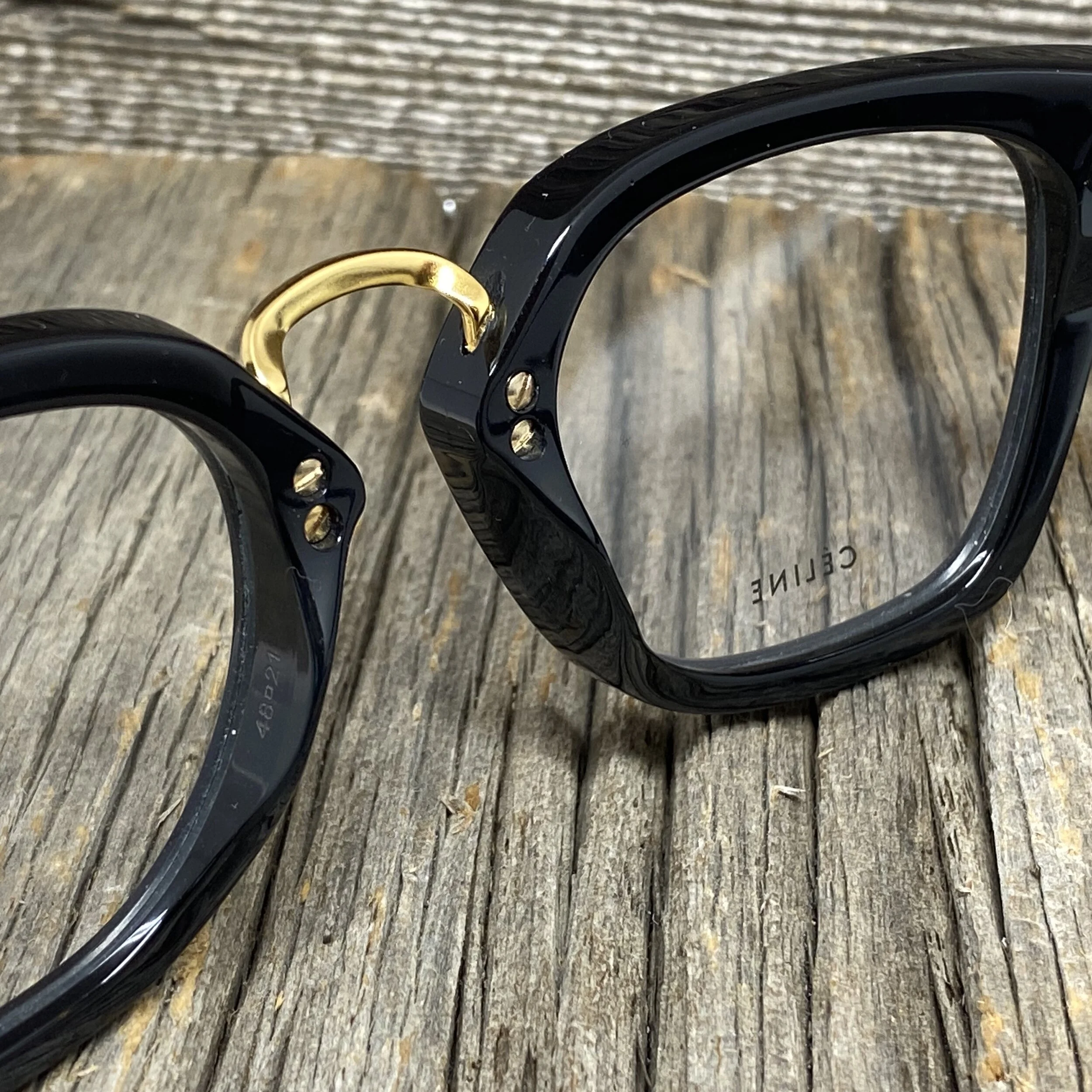 BA872CA6-E301-4434-86EF-055D5DF8B54F