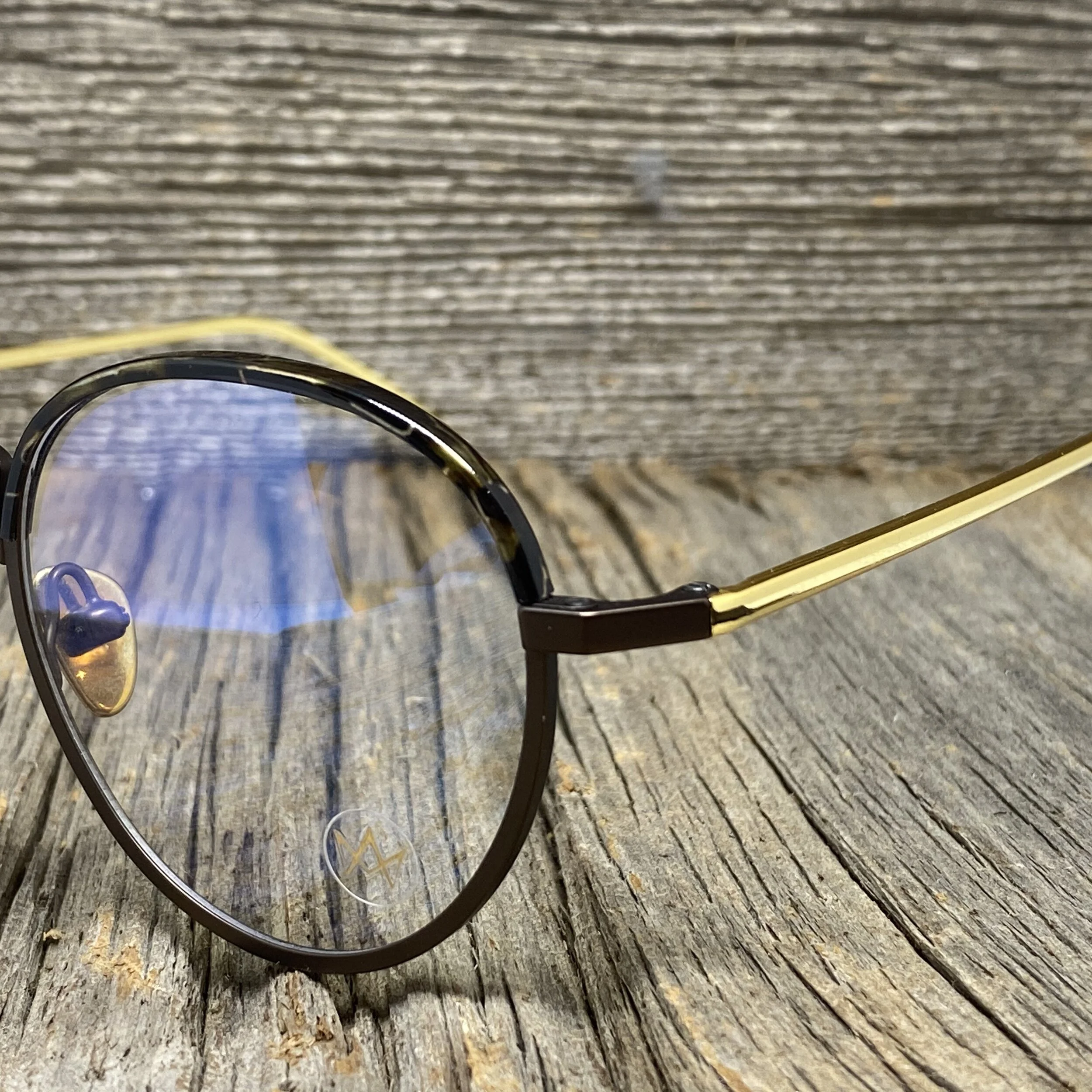 4101E586-2395-4A93-860F-349826CCB82F