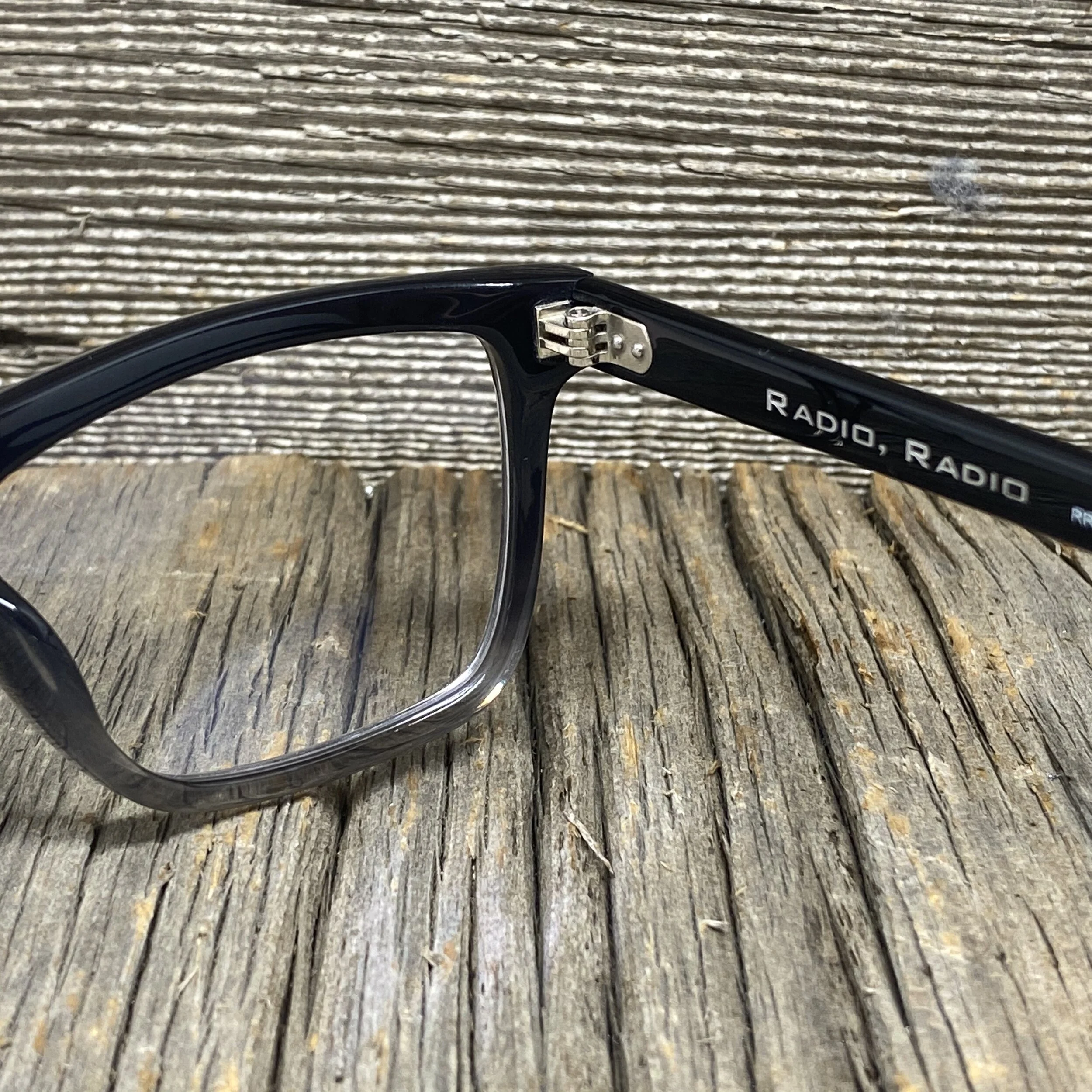 72AEB5AD-5FD5-4AFC-AFFB-6D14C1DA1910