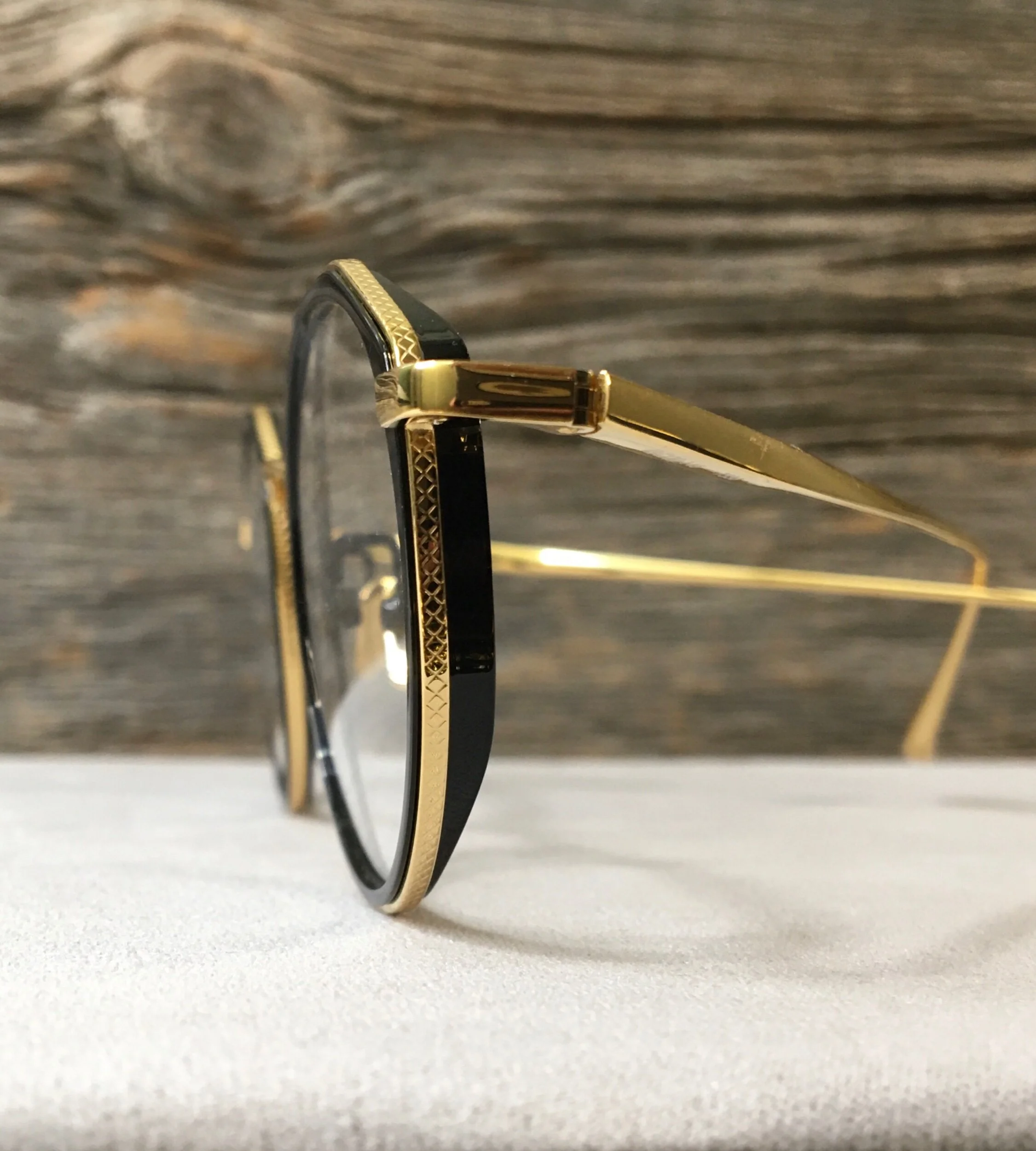 1DDE637F-B904-4E79-8E78-73C3BB63075A