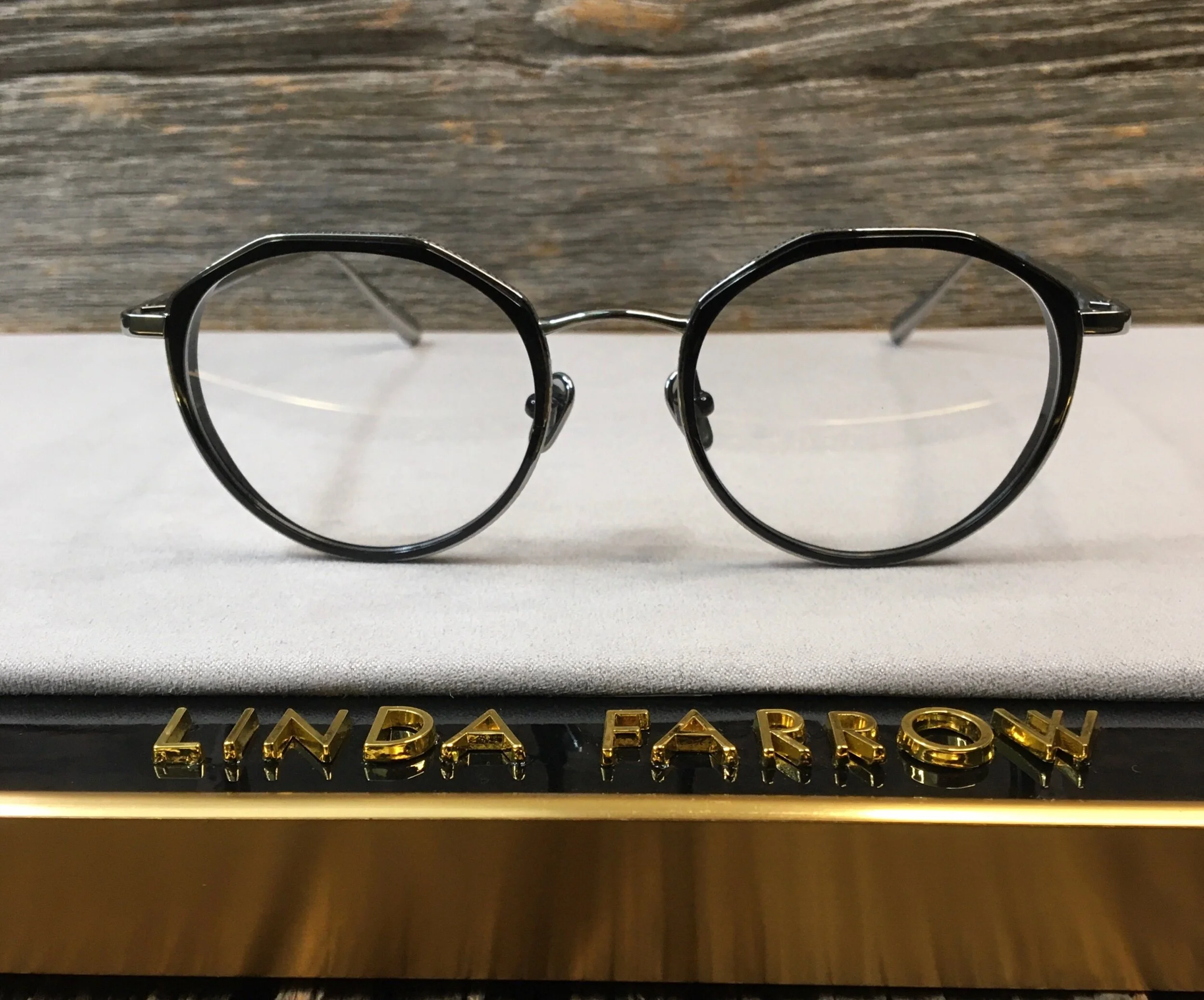 2DFF736D-47CC-410E-8D4D-10D69DF1D4A2