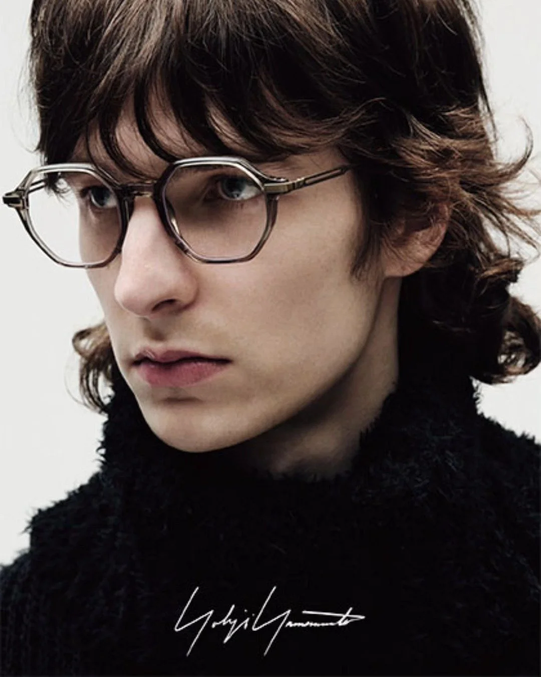 Some shapes are geometric. This one is geometric and warm &mdash; and that combination is harder to achieve than it sounds.

The Yohji Yamamoto 19-0100 Murai from the 2025 S/S collection.

Octagonal silhouette. Combination style &mdash; acetate front