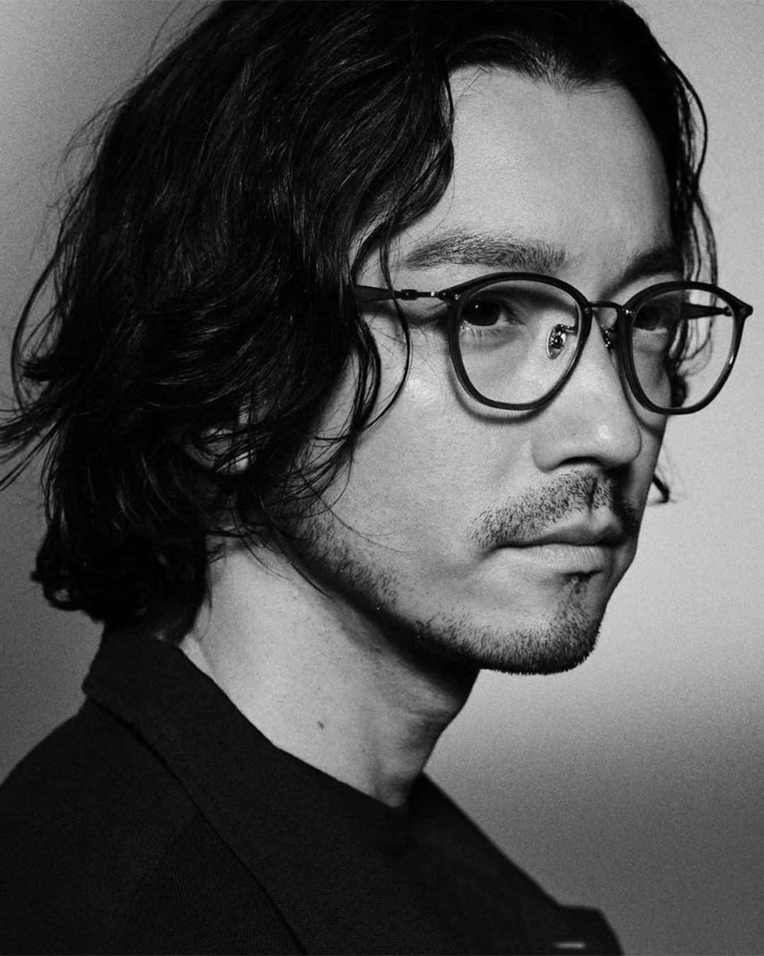 There's a tension in eyewear design that most brands resolve by choosing a side.

Either the frame is approachable &mdash; friendly, proportional, the kind of shape that suits everyone and therefore belongs to no one in particular.

Or the frame is d