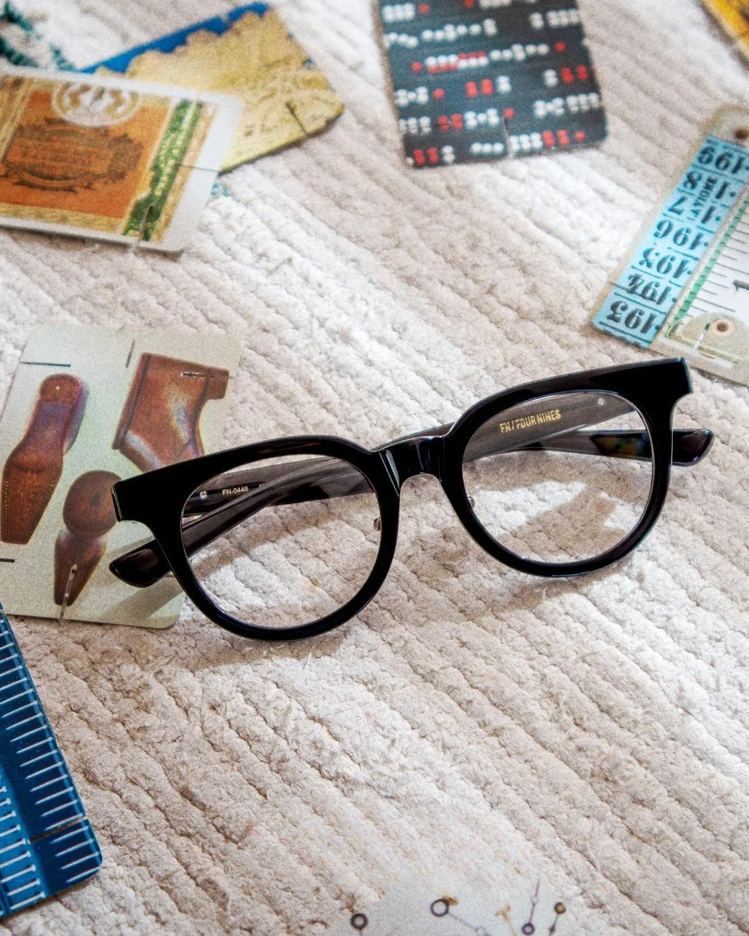There's a compliment that great eyewear quietly earns: "I forget I'm wearing them."

999.9 &mdash; or Four Nines &mdash; was engineered for exactly that. No screws. No pressure. Just a frame built to move with your face from morning to nigh