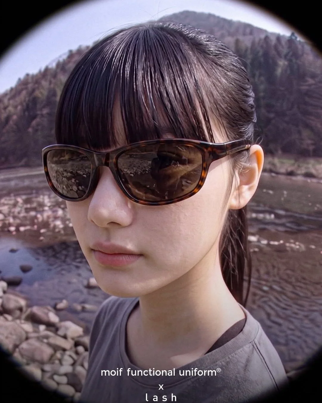 Foldable. Polarized. TR90.

Three decisions that took two design houses to land.

moif&reg; &times; lash ASTIR is the result of a Korean collaboration most eyewear collectors didn't see coming. The folding structure travels. The polarized lens cuts r