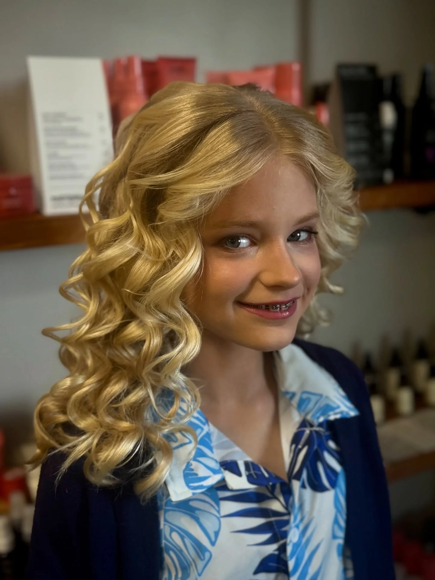 Wishing the very best of luck to this lovely little queen today 👑✨
Your confidence, curls, and bright smile are already winning. Go shine on that stage! #helenaal #makeuphelenaal #specialoccasionhelenaal