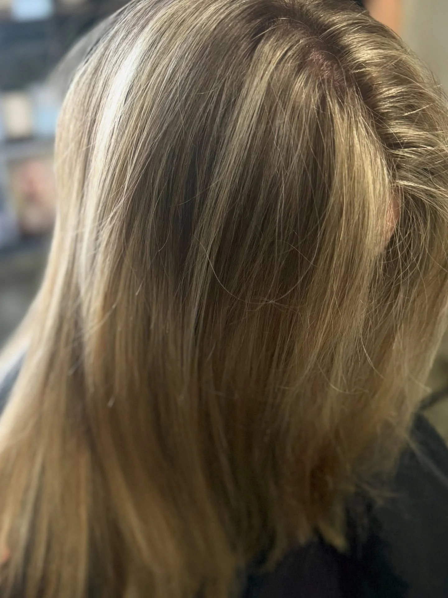 Fresh tone, soft blend, and that shine speaking for itself ✨💁&zwj;♀️ #aveda #hairsalonhelenaal #helenaal #pelhamalabama