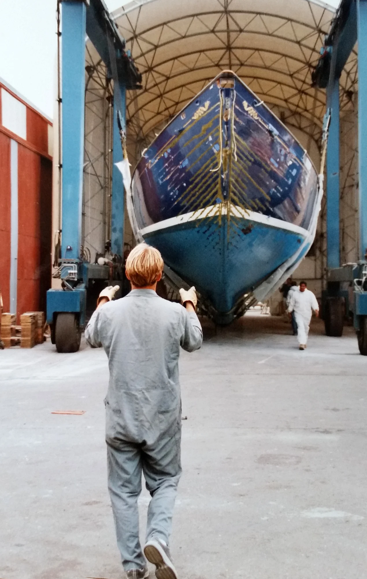 Escapade being moved to KKMI boatyard for original repairs to her bow.