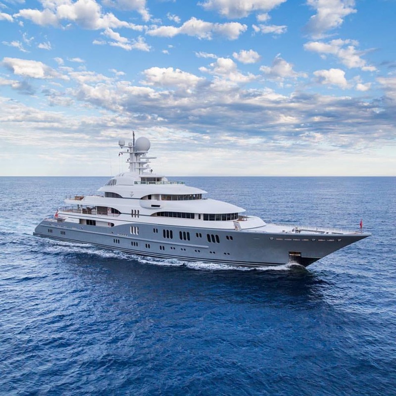 The yacht "TV"