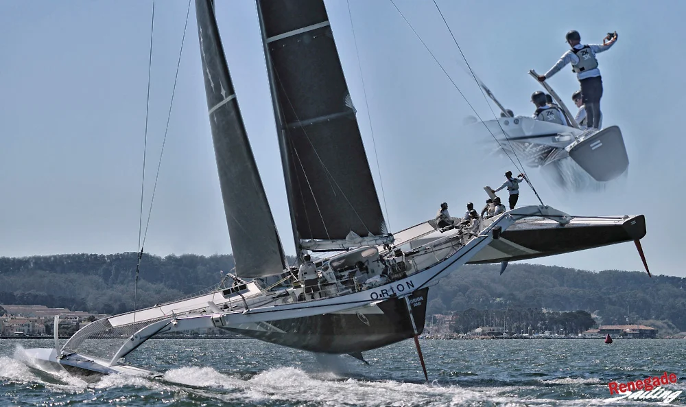 We in the photo boat hit it full throttle to keep up with this San Francisco beast, "Orion," a MOD70. As you can see, there is a little time to enjoy the scenery.