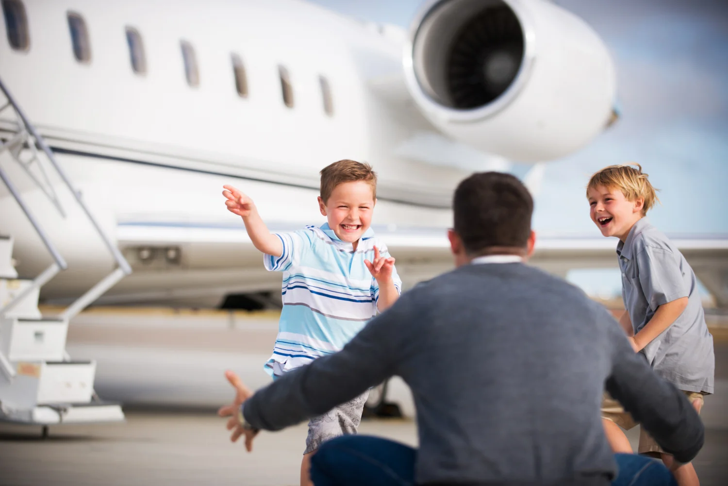 private_jet_happy_children.jpg