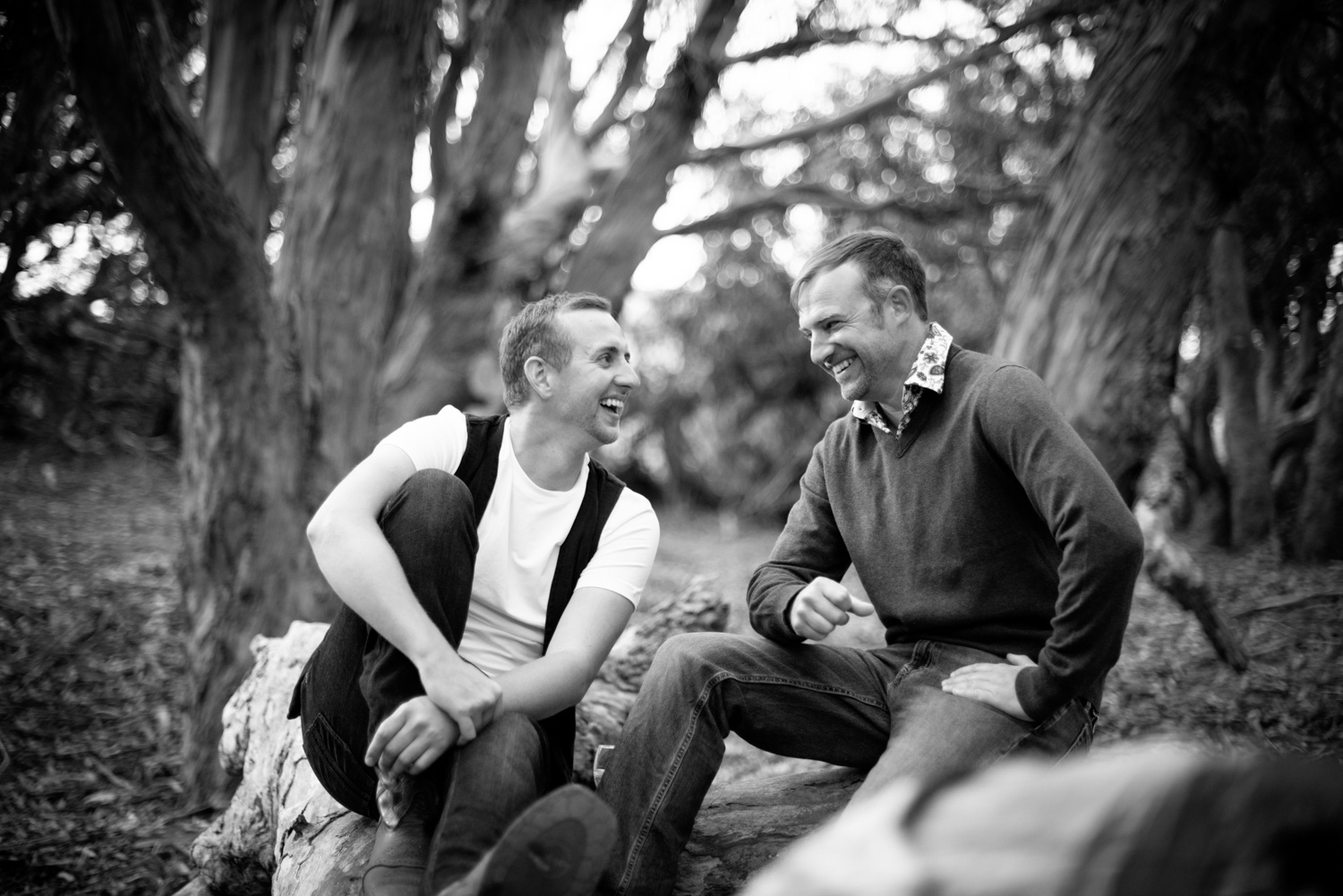 portrait_men_engagement_gay.jpg