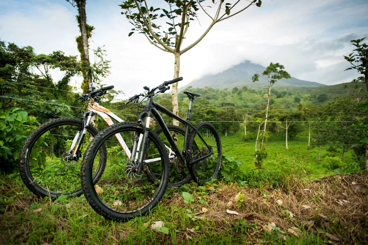 costa_rica_travel_mountain_bike_volcano.jpg