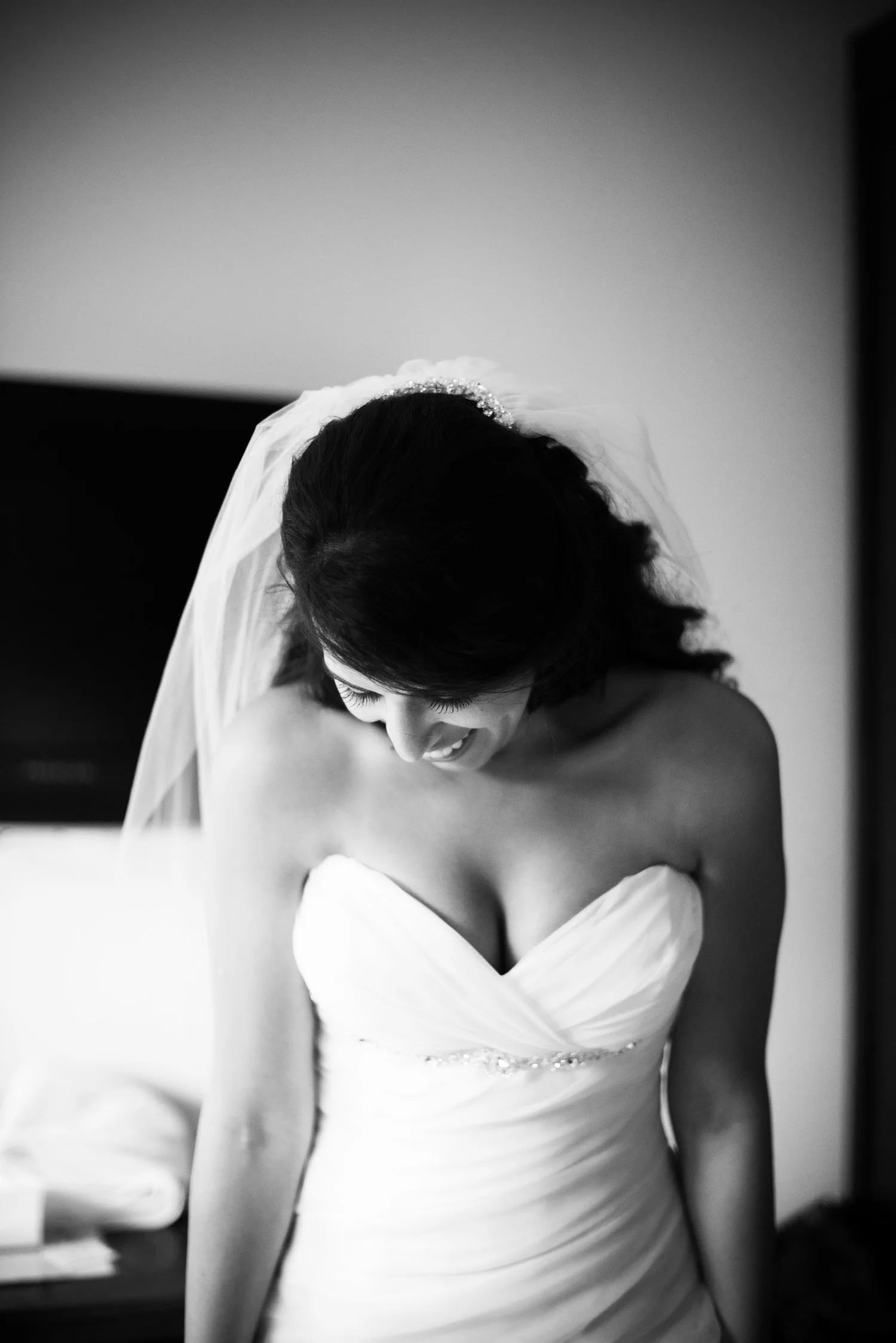 wedding_bride_dressed.jpg