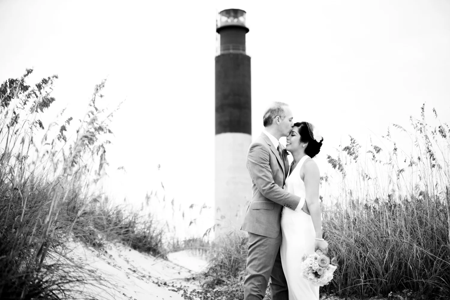 wedding_lighthouse_bride_groom_beach.jpg