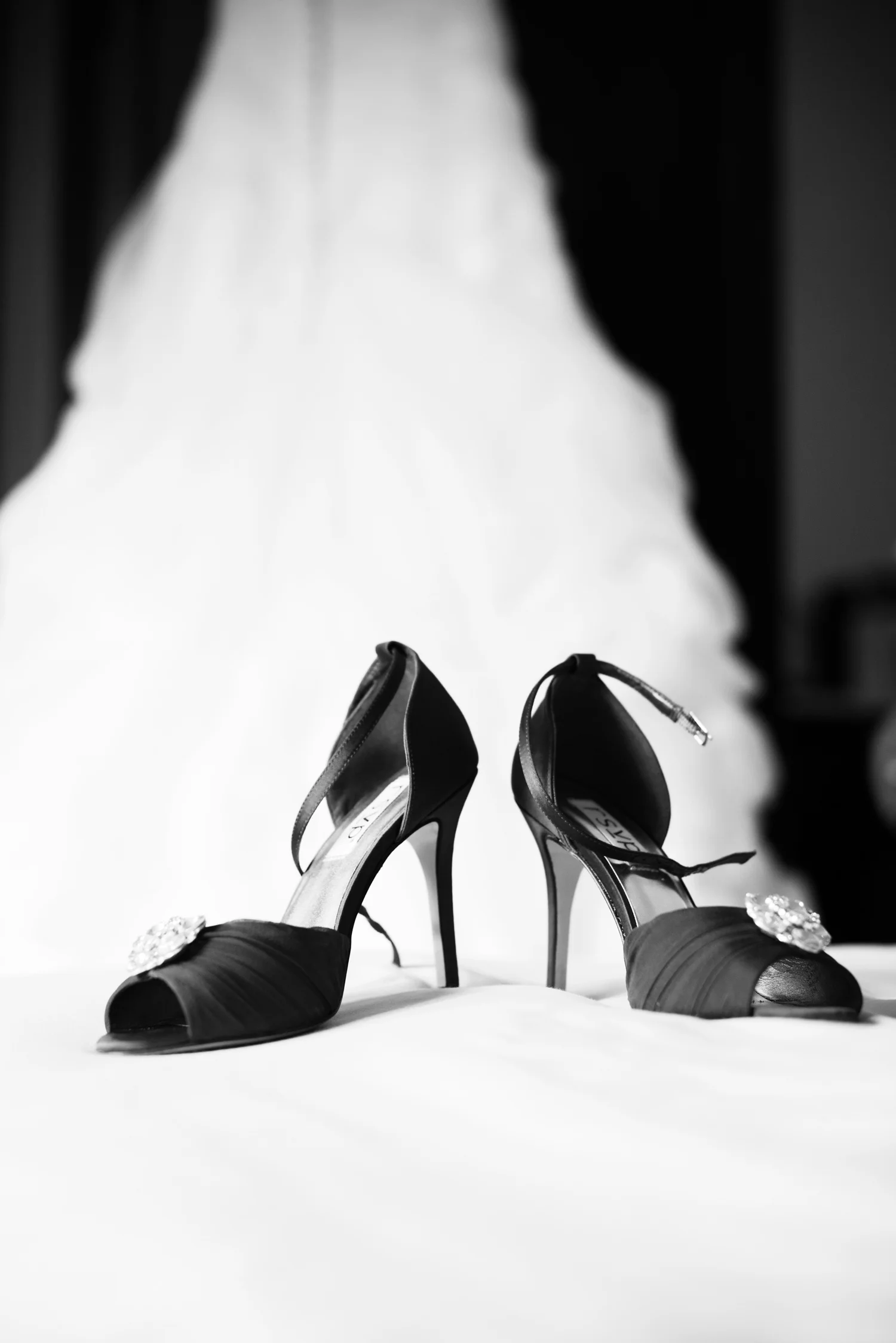 wedding_shoes_bride.jpg
