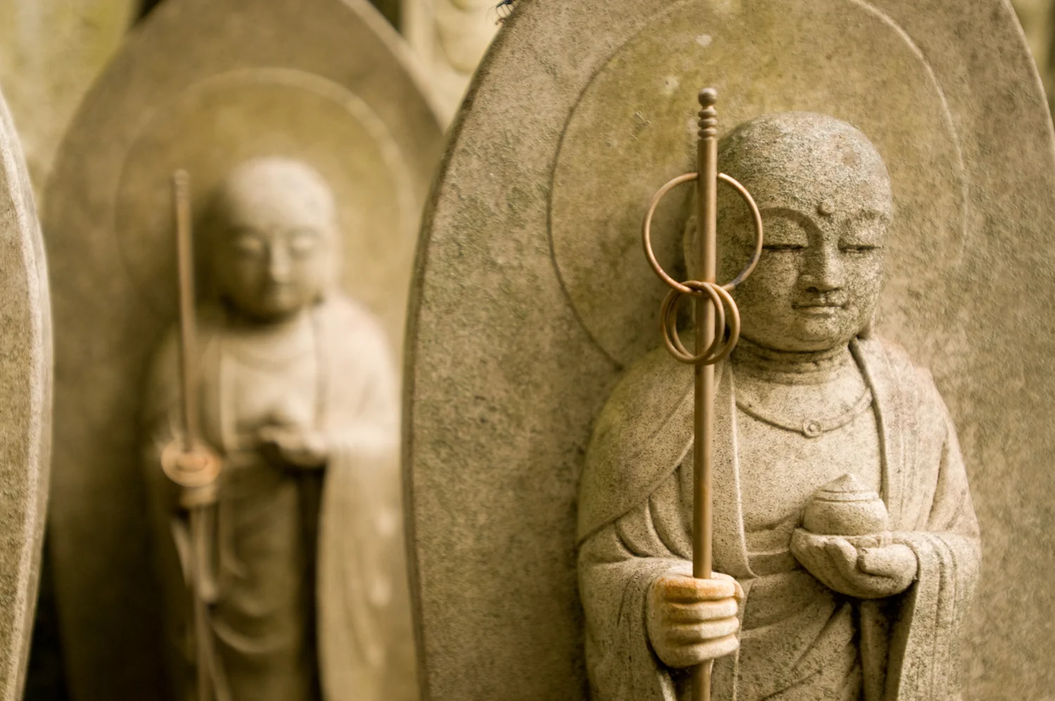 asia_travel_statues.jpg
