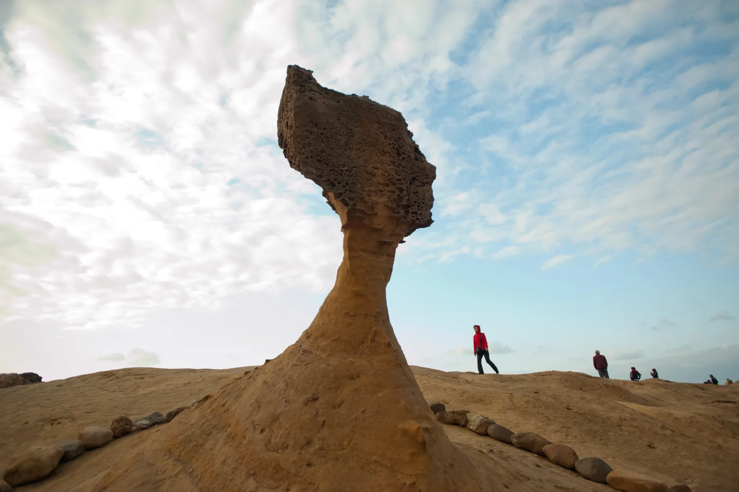asia_travel_tiawan_rocks_yeliu.jpg