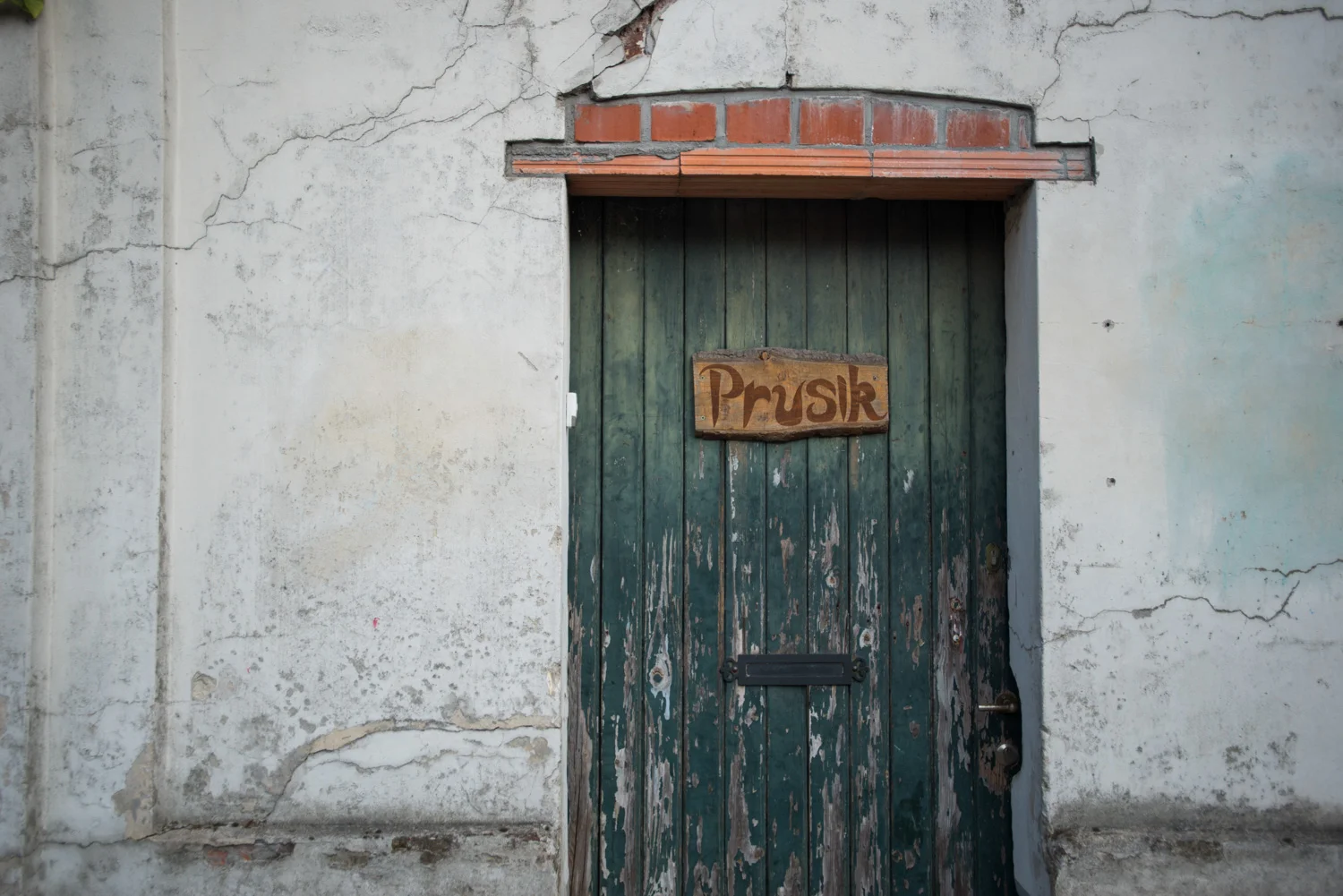 belgium_europe_bruges_door.jpg