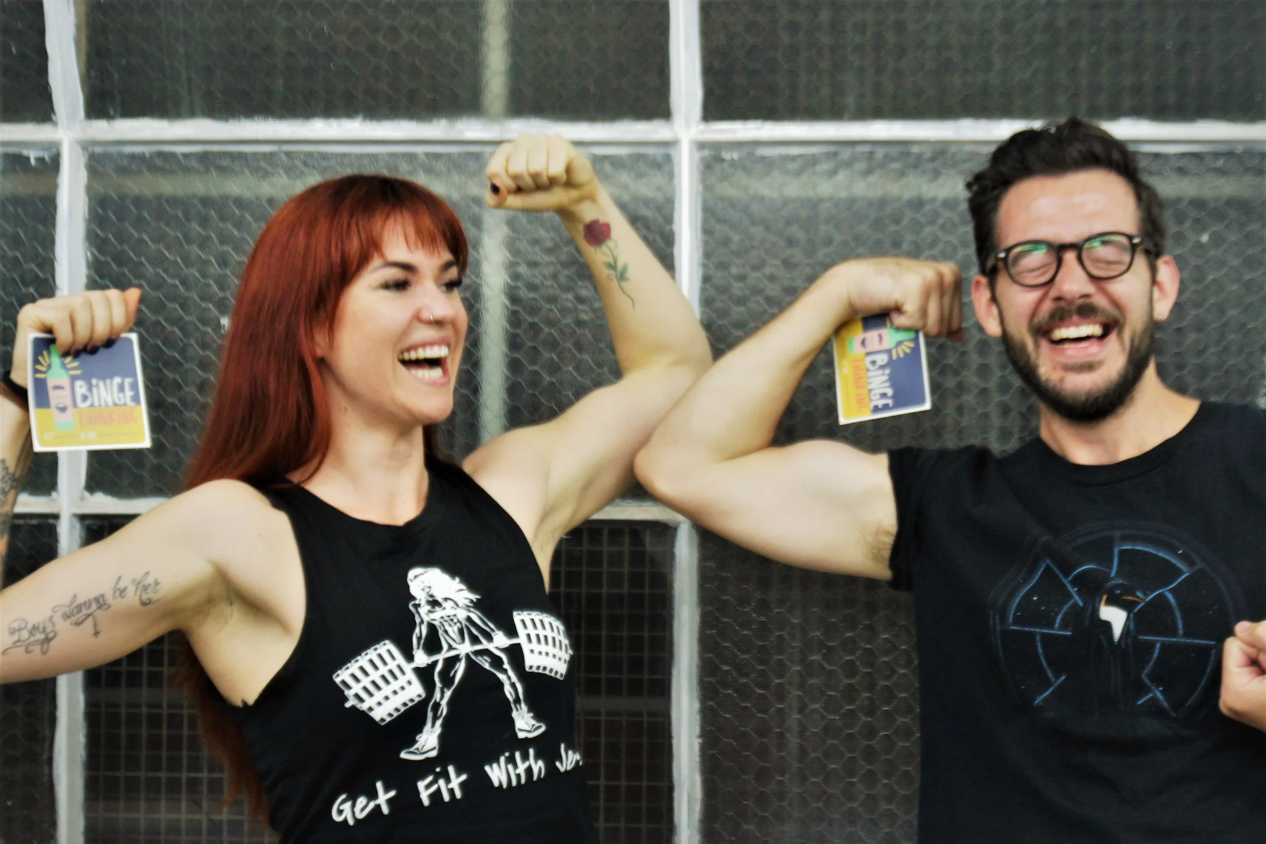Fitness trainer and general badass Jess Daly shows Caspar how to flex!