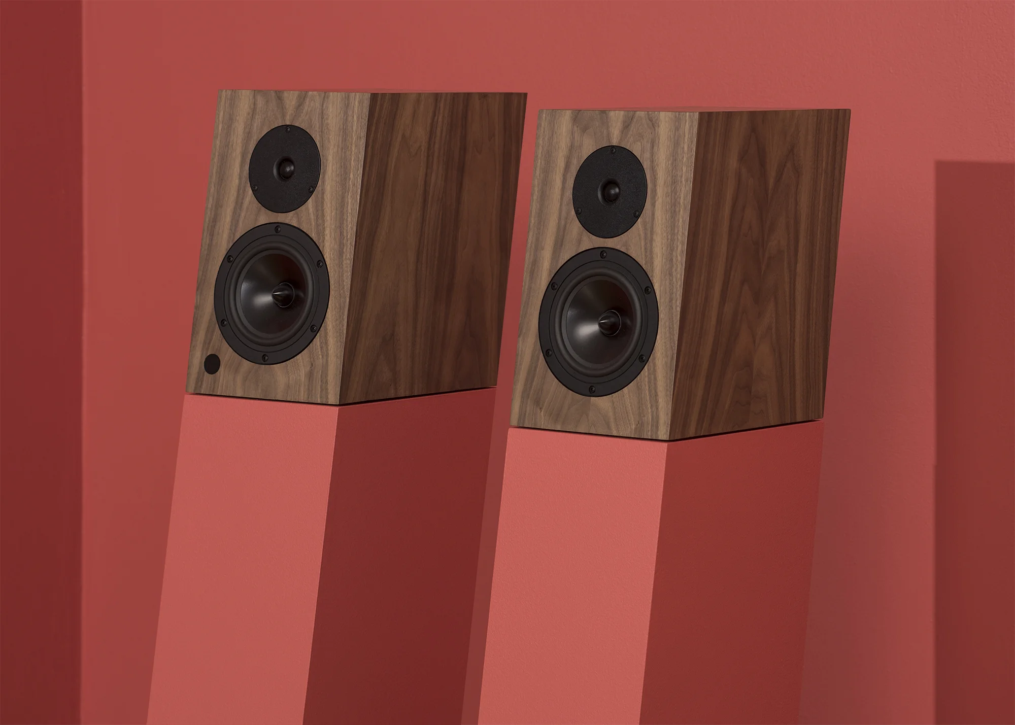 speaker.5.jpg