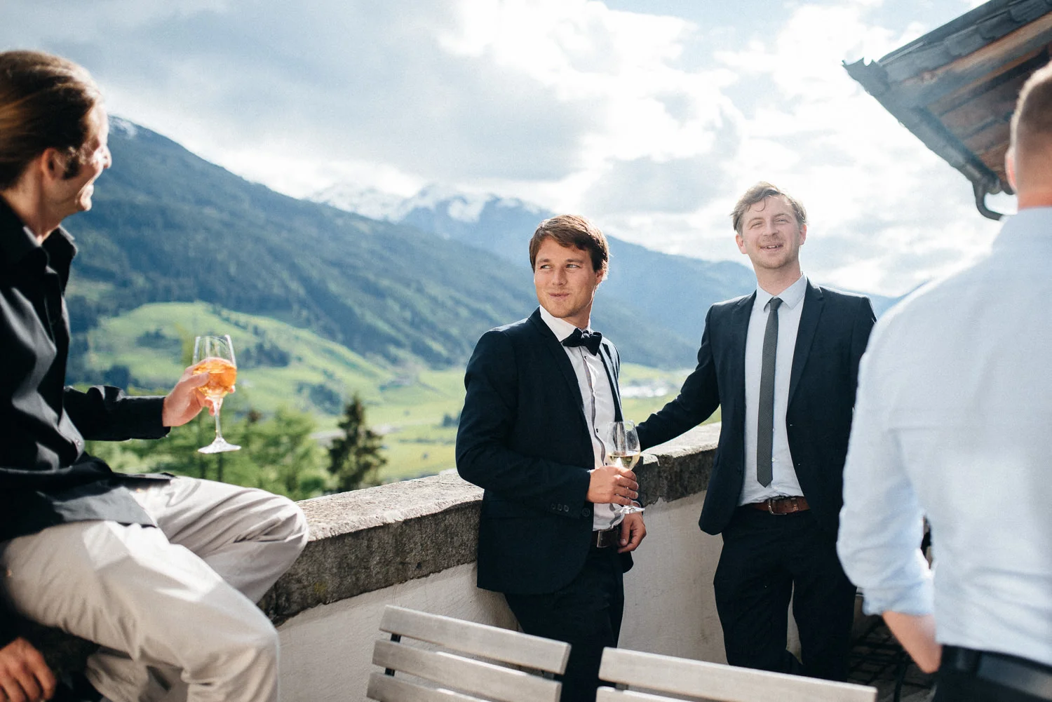 hochzeit-schloss-mittersill-heiraten-in-den-bergen-hochzeitsfotografin-mariagadringer-069.jpg
