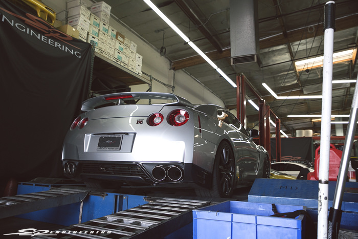 Parts list: OEM Nissan GTR Exhaust SPE Spec 3.5” Race Mid-pipe SPE Spec 3.5” Cast Bell Mouth Turbo Downpipe SPE Spec 3” Cold Air Intake System SPE Spec Spark Plugs Range 9 SPE Spec 1000cc Injectors SPE Spec Dual 270LPH Fuel Pump System SPE Custom Computer Calibration COBB V3 AccessPORT ECM Control (91 & E85 maps) 2015 GT-R SPE700 – 91 Octane vs E85 Fuel @17psi: