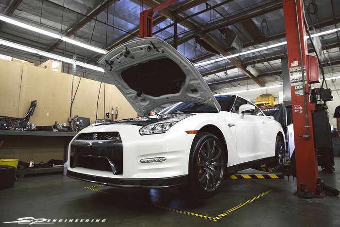 While the Midnight Opal is receiving a full weld-in cage like Sean’s last GT-R, he brought in his new baby for some minor mods.