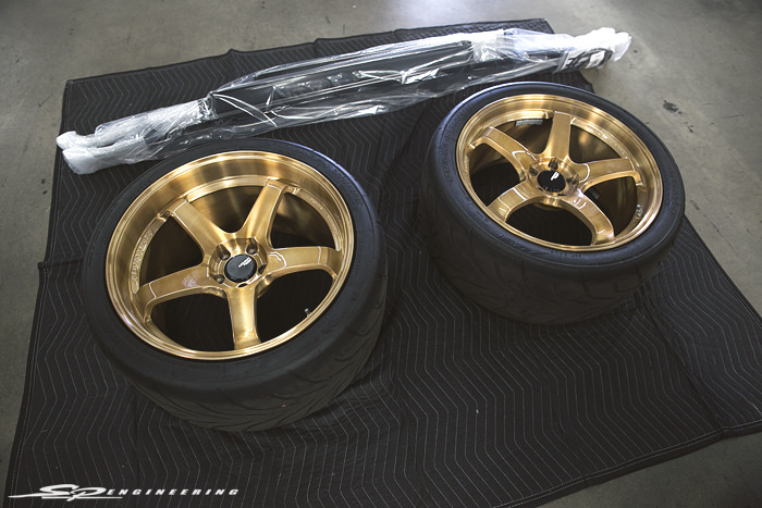 Along with the MINE’s CF grill and KW Sleeves, Sean went with his go-to side skirts, Zele, and wanted to transfer over his Rose Gold GT’s from his Midnight Opal to his 2015.