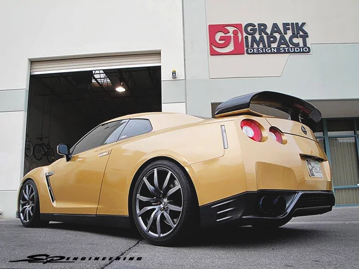 As you can see, the obvious change would be the awesome gold wrap.