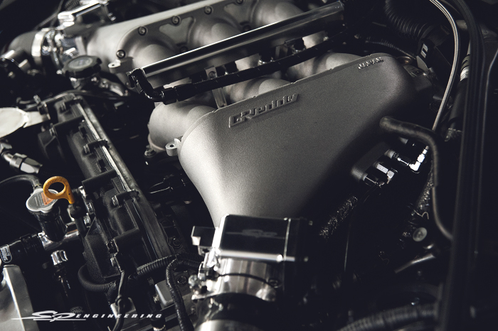 With the primary fuel rail seating 1000CC injectors and the secondary rail seating 2000CC’s, there is a total of 18,000CC’s pumping in sync with MoTeC’s M1 software into the cylinders to produce a very high power number.