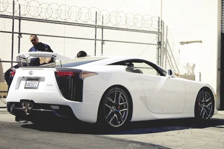 Customer Rides: Lexus LFA (475/500) Comes in for a Baseline Dyno