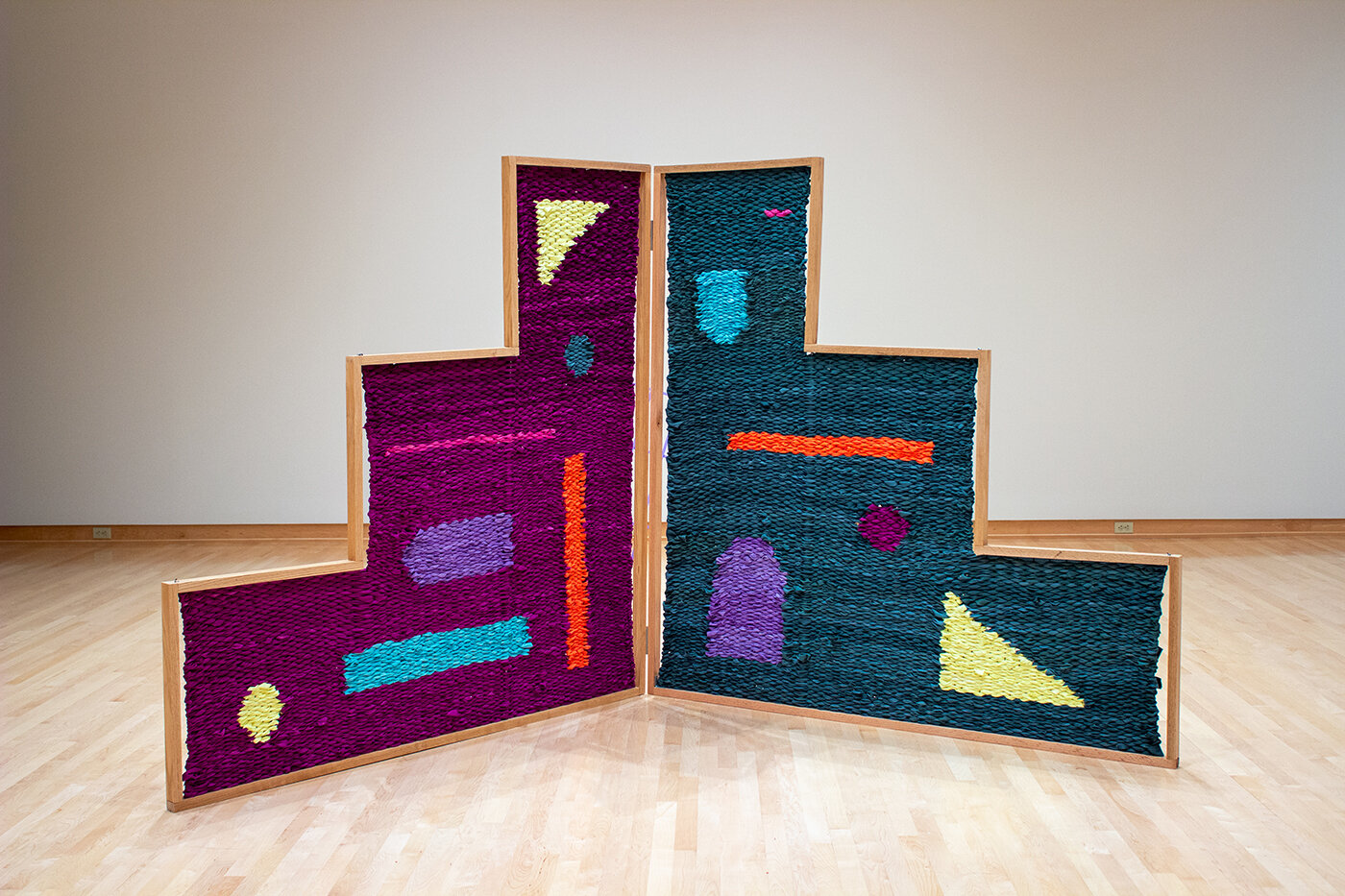  The Good Parts (loom) Wood, hand dyed knit 73 x 115 x 42 inches 2021 Photo: artist 