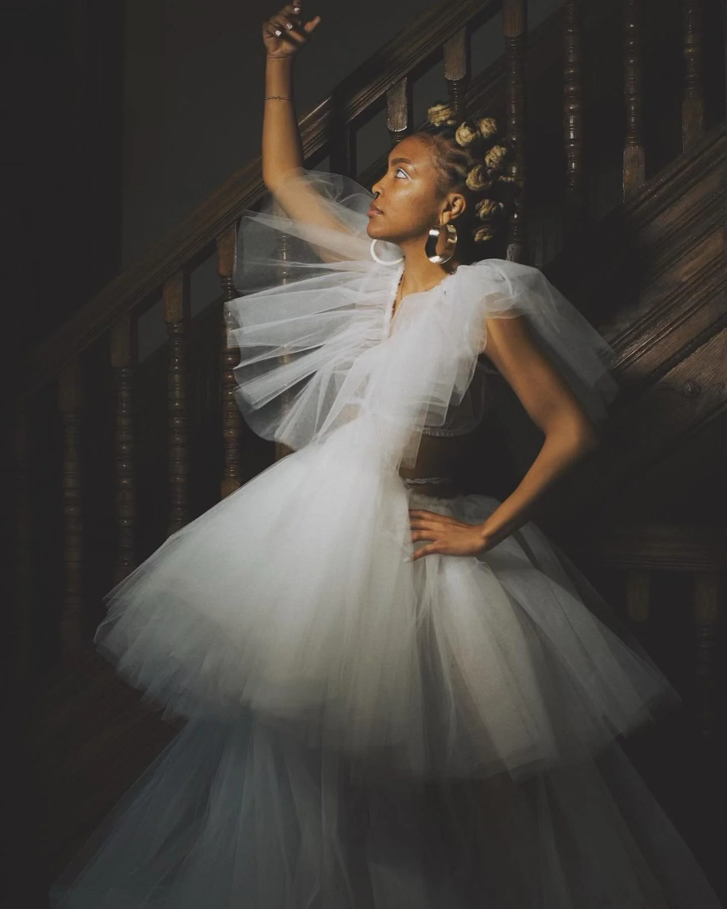 Loved working on this dress for @ciarachaii 🤍🤍when it was finished and she had her last fitting, it was so beautiful to just watch her dance in it and bring it to life ✨that&rsquo;s the kind of magic I aim for ✨ and then @trecrews gave us even more