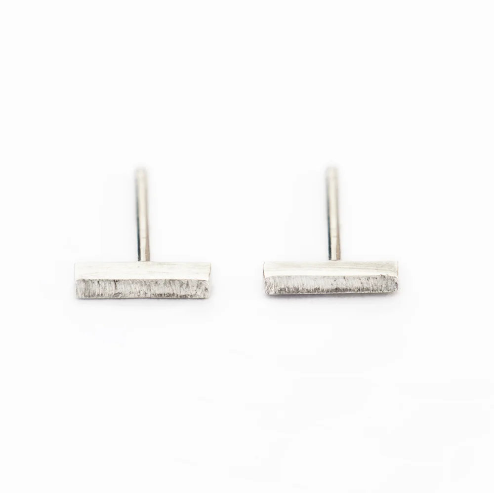 silver_concave_short_stud.jpg