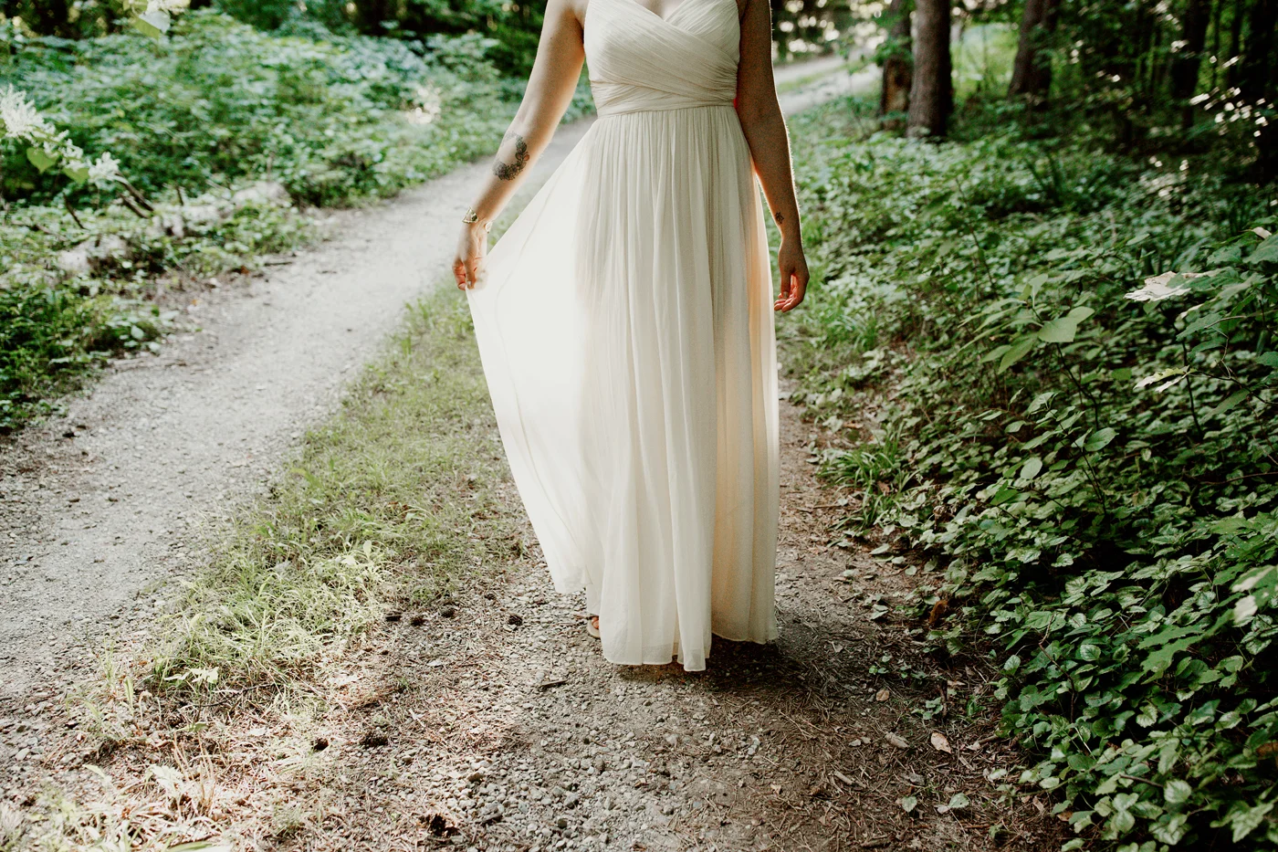 amandavanvels_backyardwedding_0261.jpg