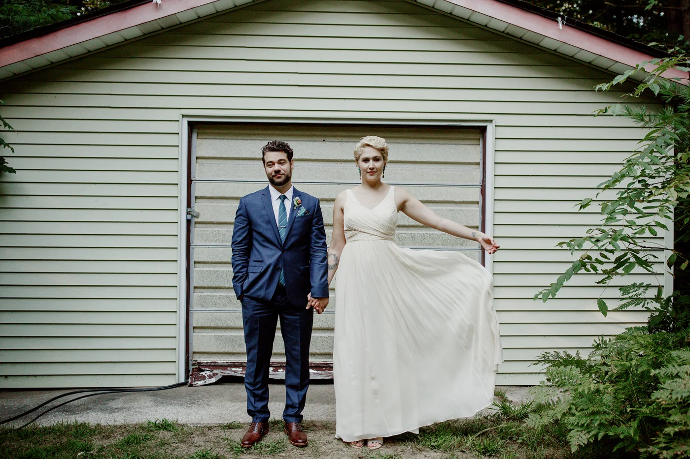 amandavanvels_backyardwedding_0401.jpg