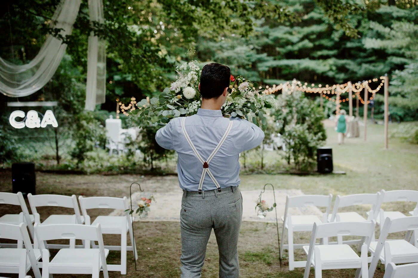 amandavanvels_backyardwedding_0421.jpg
