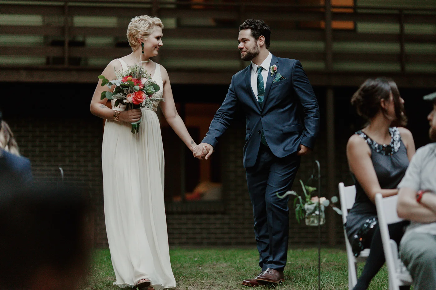 amandavanvels_backyardwedding_0631.jpg