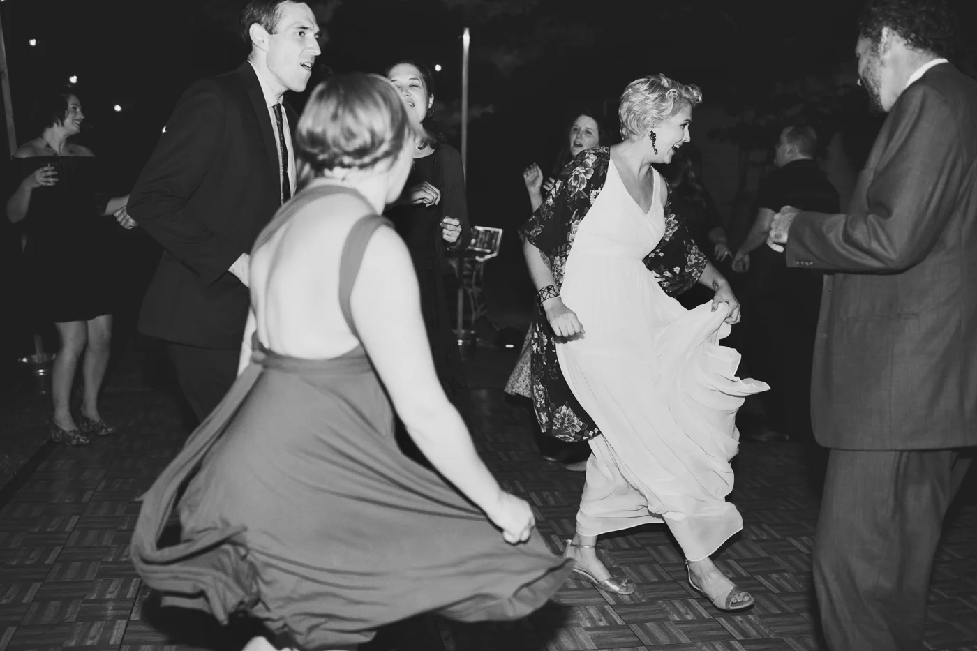 amandavanvels_backyardwedding_0931.jpg