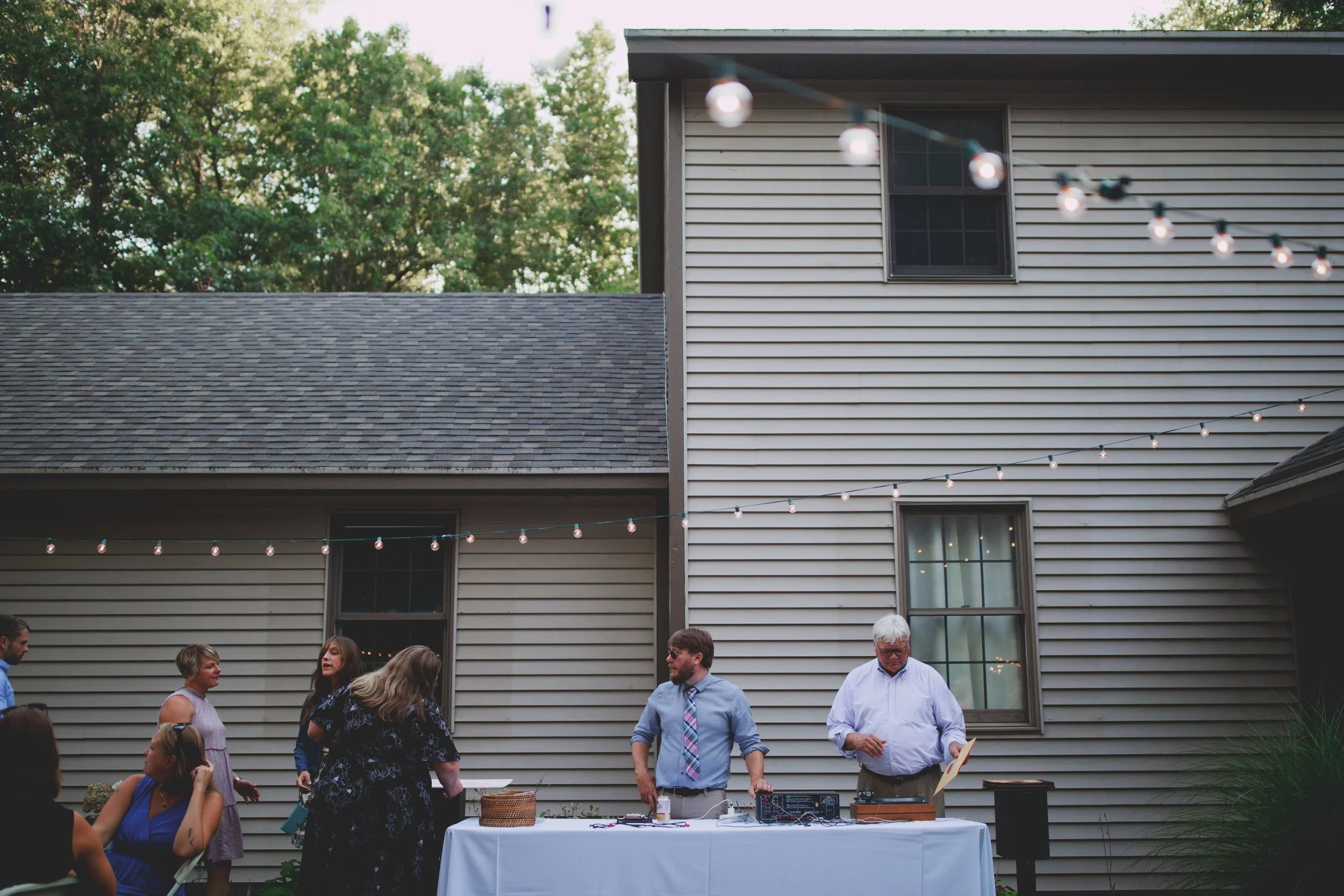 michigan_backyard_wedding_grand_rapids_108.jpg