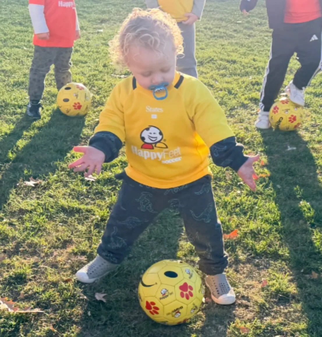 ☀️⚽️👶🏼 Toddler Soccer FUN in the SUN! 

#happyfeetcharleston #charlestonsoccer #charlestonsc